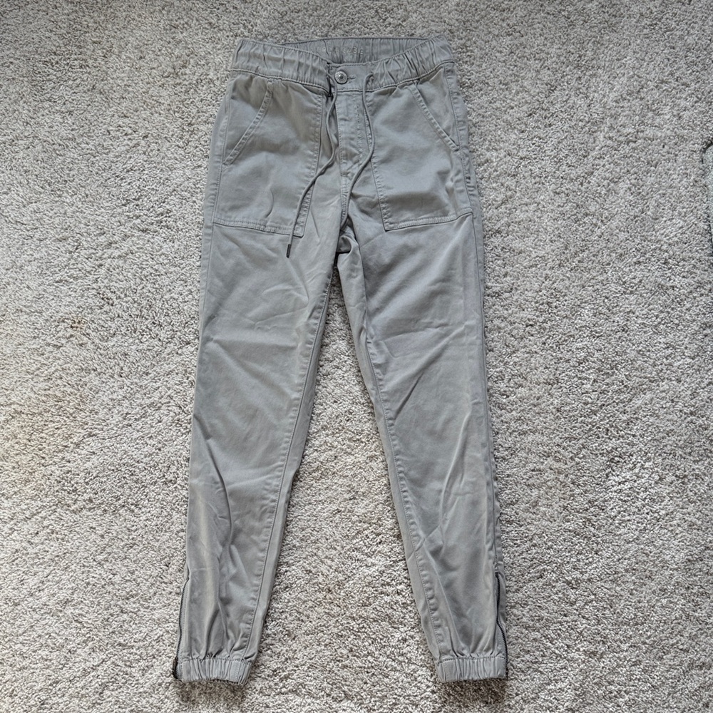 American Eagle Women’s Gray Stretch Jogger Pants